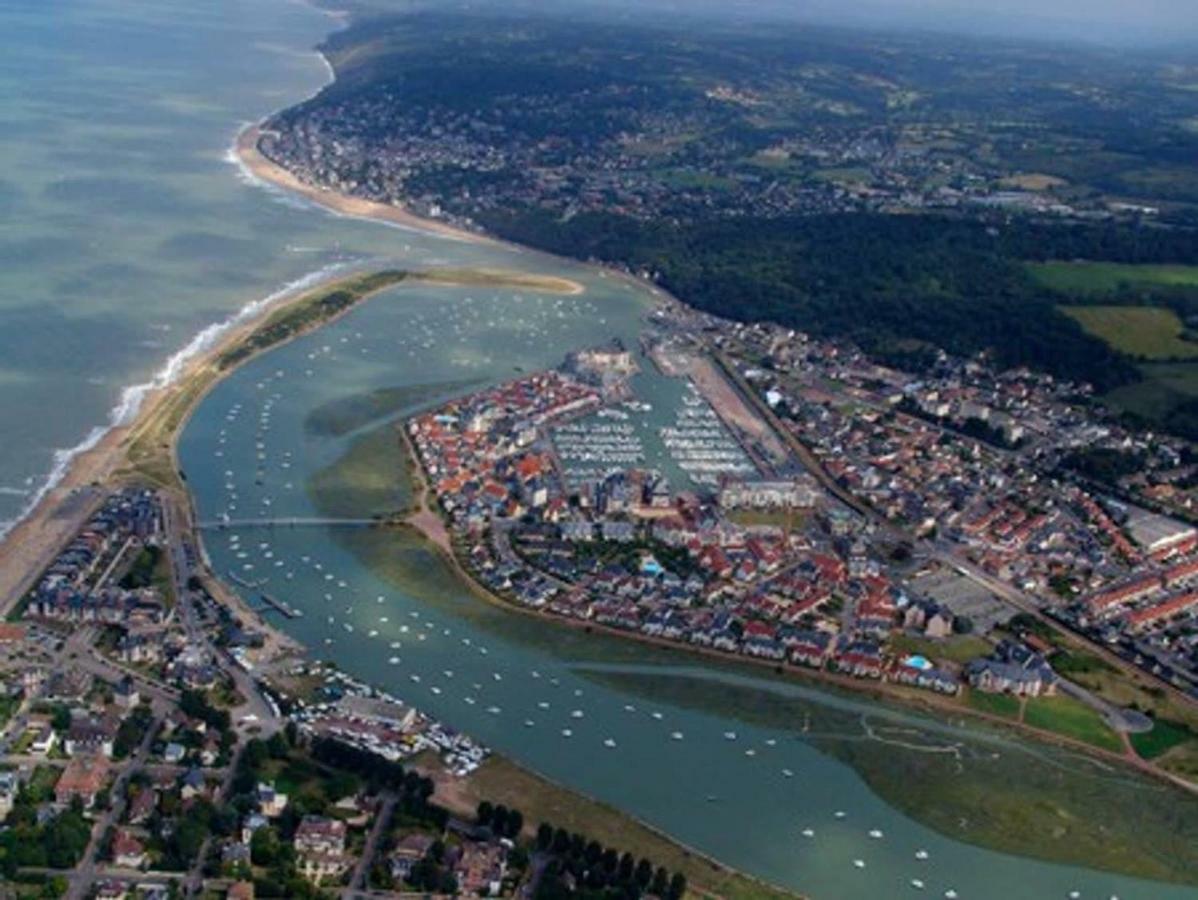 Port-Guillaume, résidence de vacances avec mer&piscine Dives-sur-Mer Exterior foto