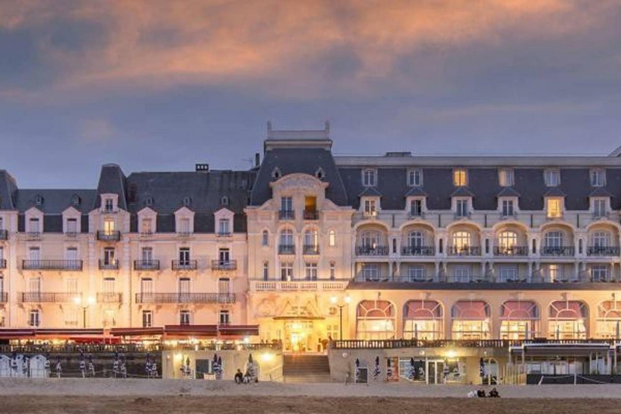 Port-Guillaume, résidence de vacances avec mer&piscine Dives-sur-Mer Exterior foto